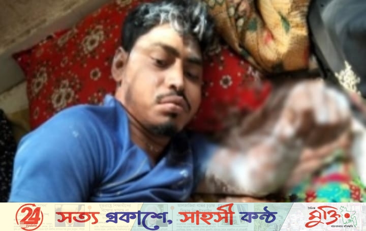 শার্শার লাউতরায় ট্রাকের ধাক্কায় যুবক আহত