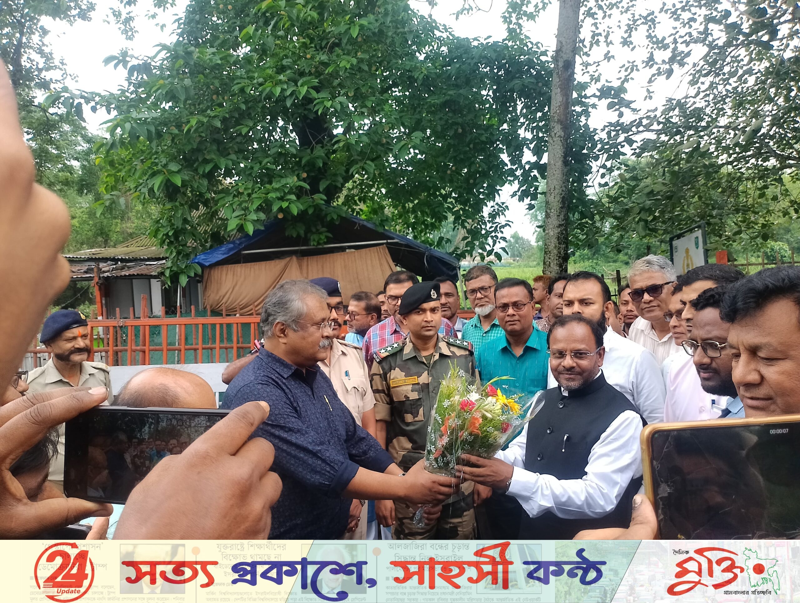 ভারতীয় সহকারী হাইকমিশনারের বুড়িমারী স্থলবন্দর পরিদর্শন