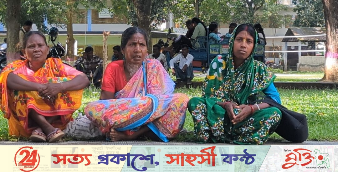 সরকারি ঘরের আশ্বাসে ঋণ, টাকা নেওয়ার পর প্রতারণার অভিযোগ