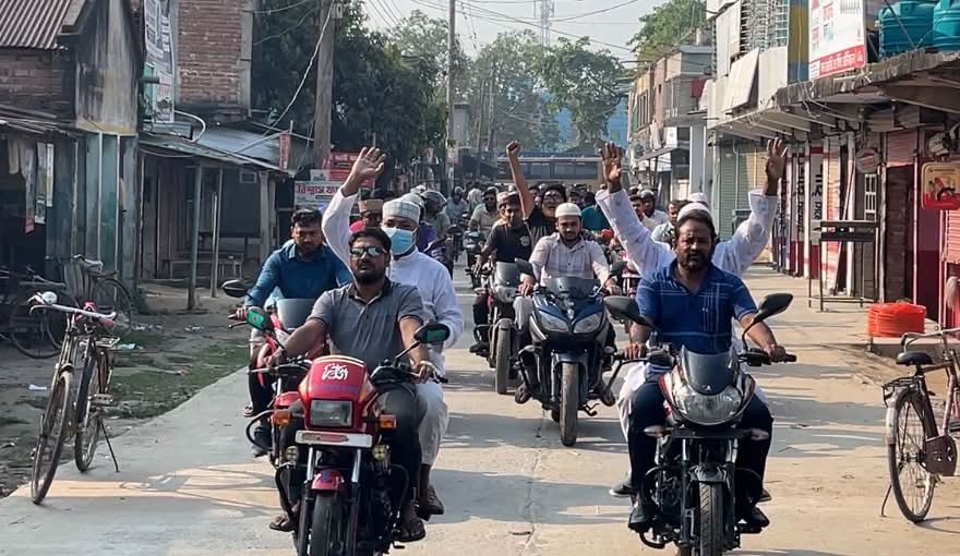 লংমার্চ সফল করতে ঝিনাইদহে জামায়াতের মোটরসাইকেল শোডাউন